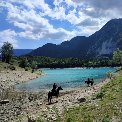 Passeggiata a cavallo con pranzo in rifugio 2 Passeggiata a cavallo con pranzo in rifugio 2